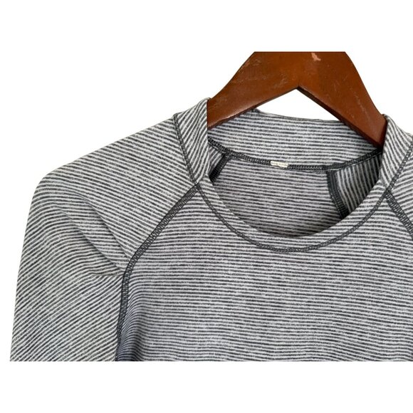 Lululemon Swiftly Tech Long Sleeve Crew Gray Stripe Womens Top Size 4 Lightweigh - Picture 4 of 7